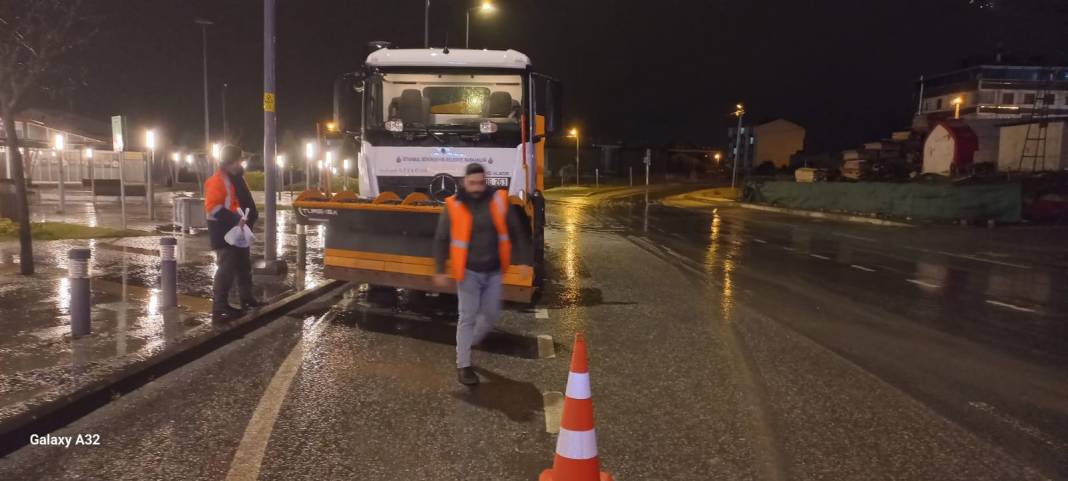 AKOM'dan Kar Uyarısı! Saat Verildi. Gök Gürültülü Ani Kar Sağanakları Olacak 6